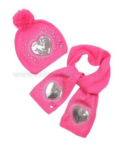 Le Chic Hat and Scarf Hot Pink
